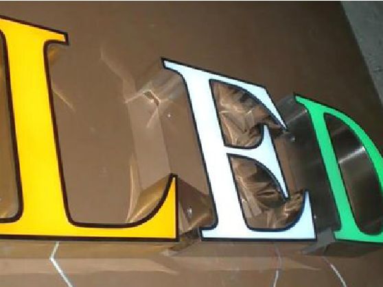 安远介绍LED招牌的基础知识。